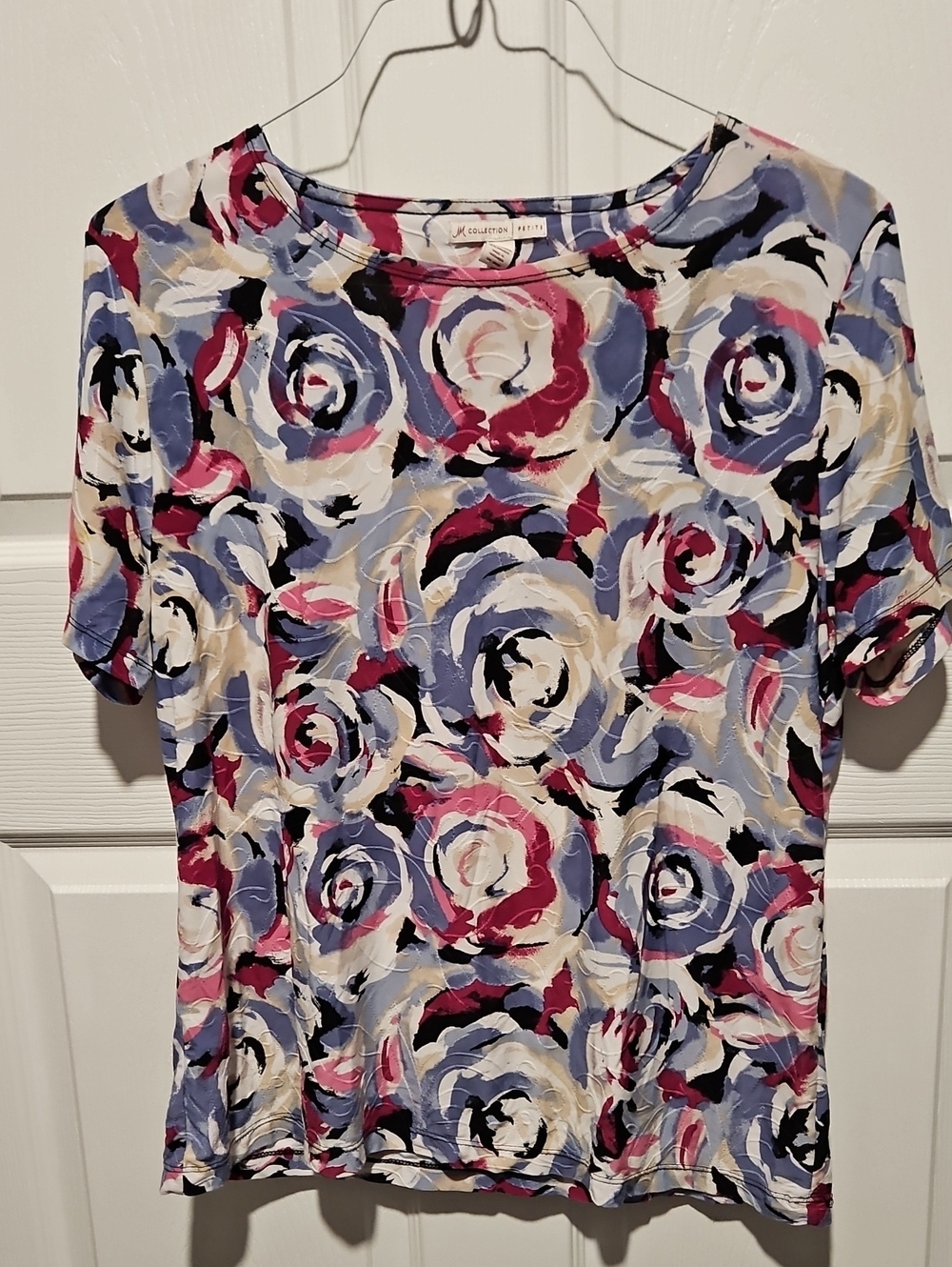 JM Collection Short Sleeve Swirl Rose Top - White/Pink/Blue